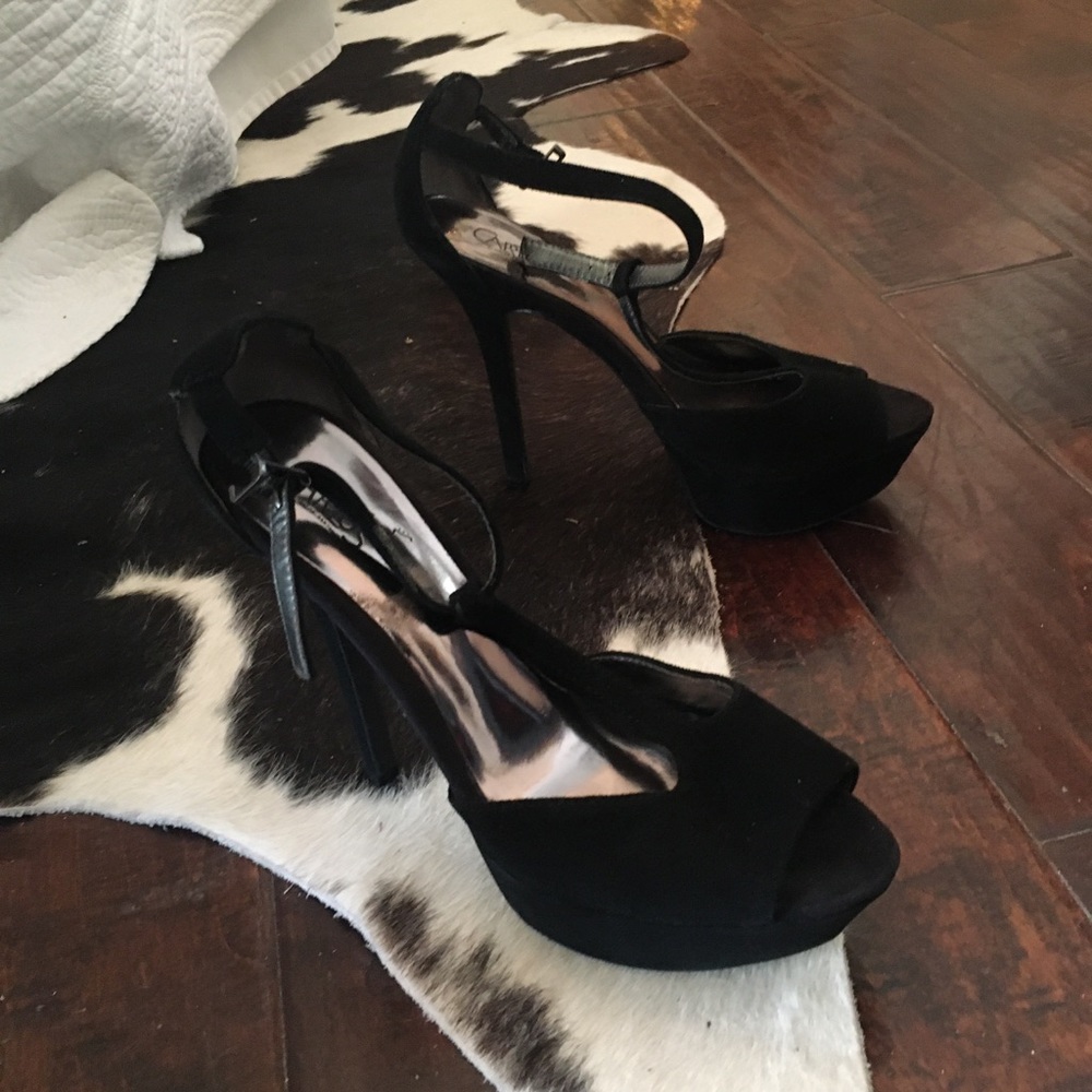 Carlos Santana suede party heels